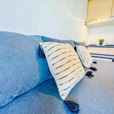 Apartamento Bel Avec Balcon Et Parking Privé *