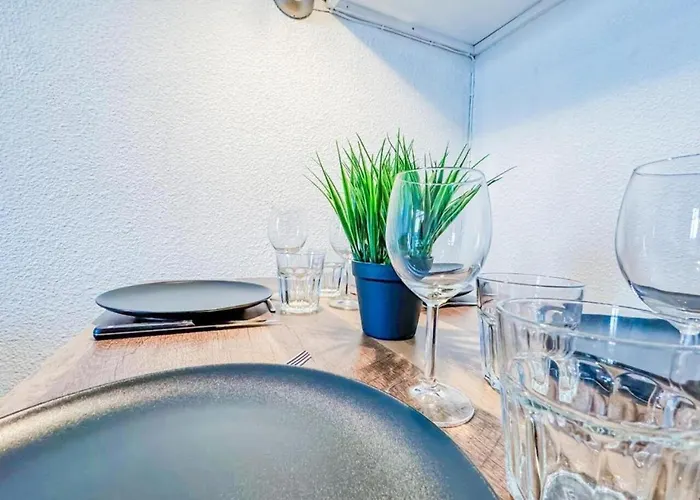 Apartamento Bel Avec Balcon Et Parking Privé